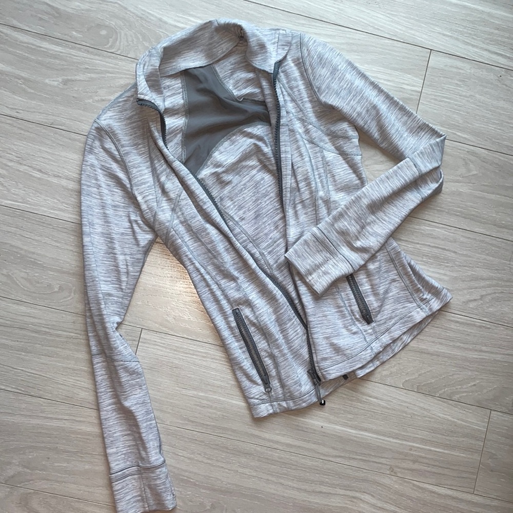 Lululemon define zip up